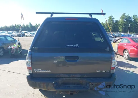 2010 Toyota Tacoma Base V6 z USA, uszkodzony, nr VIN 5TEUU4EN1AZ712164